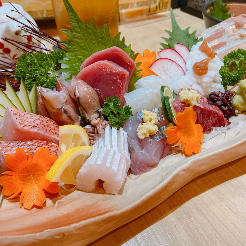  OMAKASE (chef’s choice) Assorted Sashimi, Kitaro Sushi